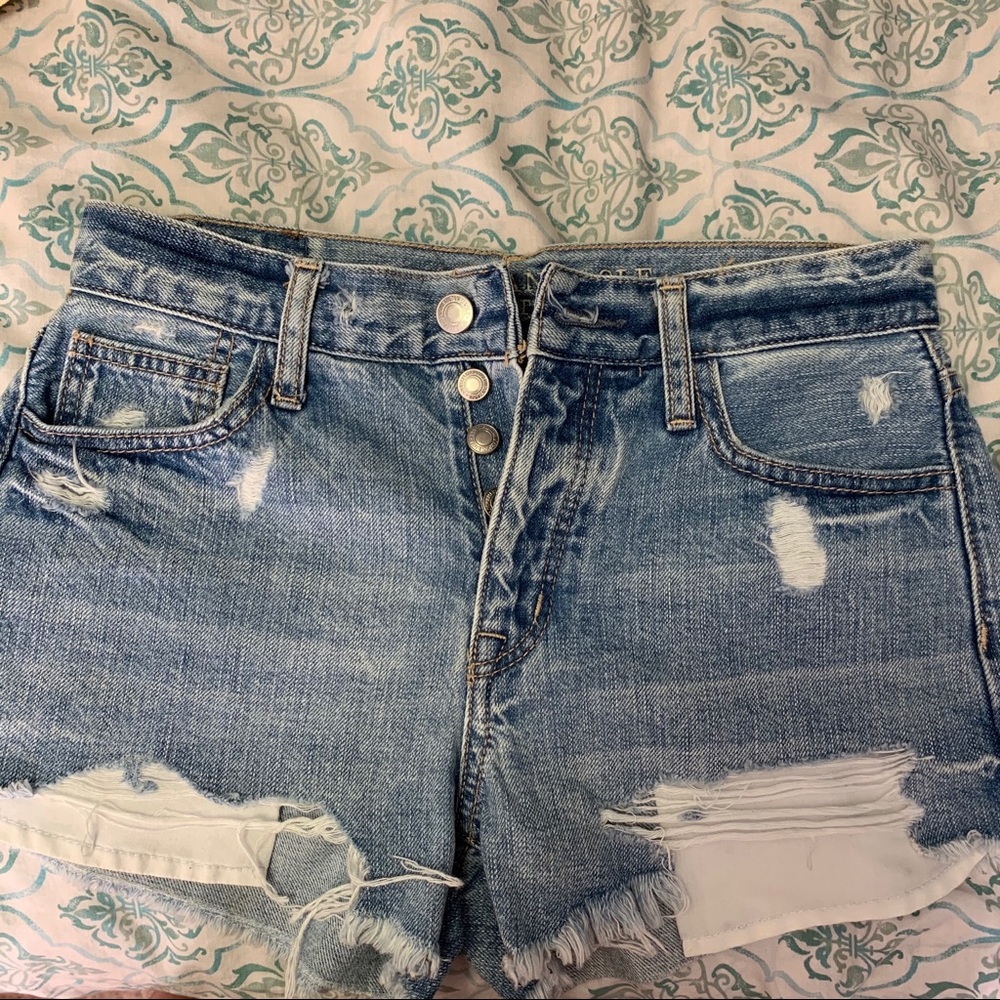 A.E booty shorts